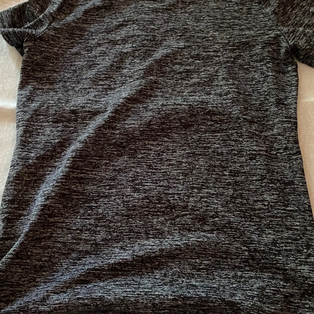 Girls Under Armour athletic t-shirt